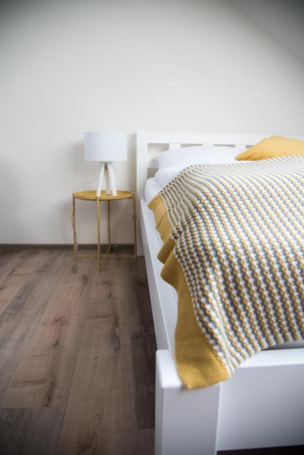Apartman Veritas Mikulov Buitenkant foto