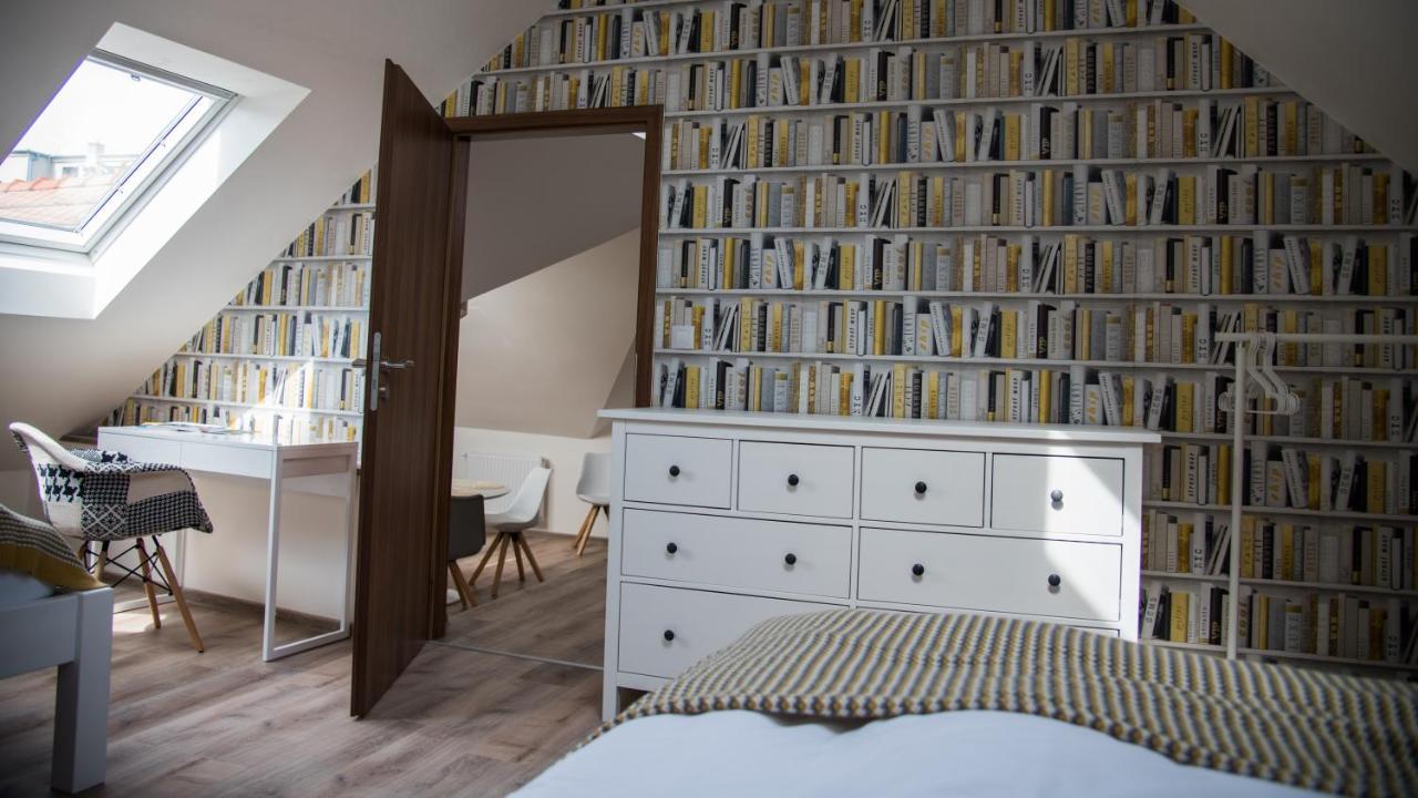 Apartman Veritas Mikulov Buitenkant foto
